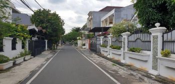 RUMAH CANTIK SIAP HUNI 2 LANTAI DI CEMPAKA PUTIH JAKARTA PUSAT