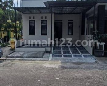 DISEWAKAN RUMAH CANTIK SIAP HUNI,RUMAH  NYAMAN DAN AMAN