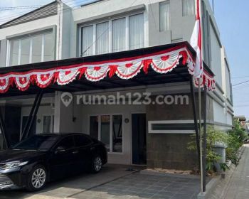 Rumah 2 lantai bambu apus cipayung jakarta timur