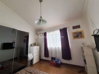 Rumah Secondary Kondisi Terawat Dekat Bintaro Dan Ciledug