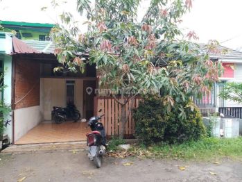 Rumah Bagus di Candrabaga, Bekasi b0001