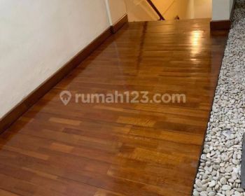 Disewakan Ruko Ruko di Ruko Plaza 2, Pondok Indah Rapi Siap Huni