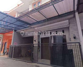 Dijual Rumah Bagus Akses Lebar Di Cijantung Jakarta timur
