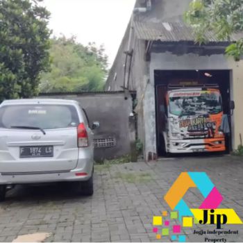 Disewakan Gudang akses truk siap pakai
