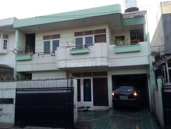 Rumah Besar Lokasi Strategis Bebas Banjir Di Sunrise Garden(SR27)