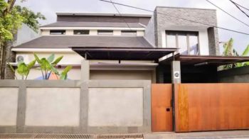 For Sale Rumah Mewah di Komplek Bambu Apus Pamulang Full Furnished