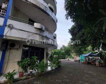 Dijual Bangunan 3.5 Lantai Bisa Untuk Usaha di Pasar Baru Timur