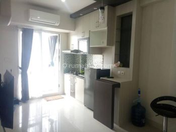 Apartemen Oak Tower Furnish siap huni ,Harga Nego Lokasi Ok