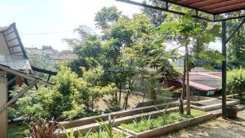 Harga tanah aja, dah bonus sama villa nya dan kolam ikan n taman