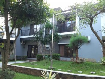 citra gran Cibubur rumah siap huni minimalis kolam renang