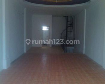 Disewakan ruko 4 lantai dekat kuliner dan perkantoran