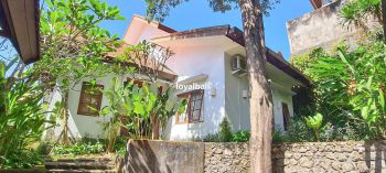 Villa, Villa Klasik Menakjubkan di Benoa, Bali