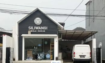 JUAL RUMAH USAHA BEKAS TOKO KUE CILIWUNG SURABAYA PUSAT KOTA STRATEGIS
