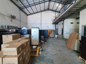 Gudang di Tambak Sawah Sidoarjo