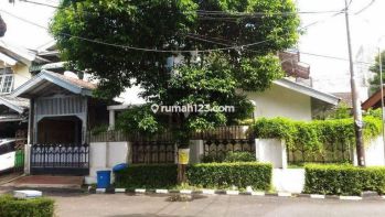 Rumah di Kawasan Bintaro Jaya Sektor 3 Dekat Stasiun Dan Mall