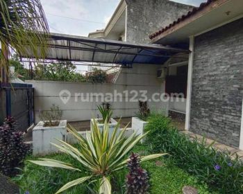 Rumah Semi Furnished Bagus SHM - Sertifikat Hak Milik di Setra Indah, Setra