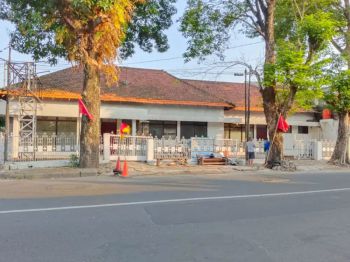 Jual Rumah hitung tanah Laweyan