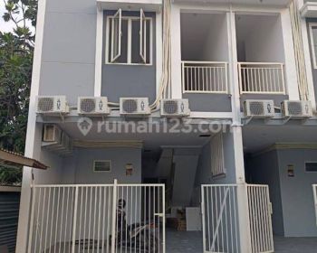 Rumah Kost Baru Kertomenanggal Surabaya Hadap Utara
