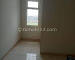 thumbnail-dijual-rugi-apartemen-springlake-di-summarecon-bekasi-4