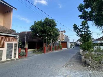 Tanah Prawirotaman Jogja: 5 Menit Malioboro