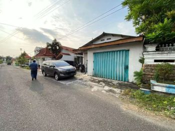 Dijual gudang komersial Jalan Madura ,daerah JL Hasyim Asyari,Jombang