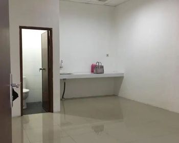 Disewakan Kontrakan Studioroom (Lokasi Strategis diPinggir Jalan Raya)