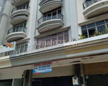 Ruko di Komplek Simprug Galeri Jl Teuku Nya Arif  Strategis Murah! Nego