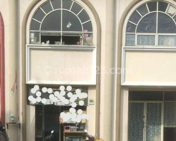 Ruko di food city cocok buat resto glc  ( lisa 12/1)