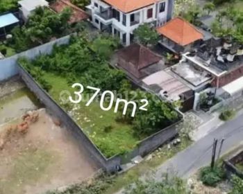 Sebidang Tanah Kosong Jl Pura Mertasari
