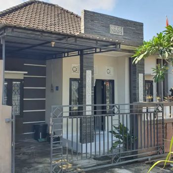 Jual rumah second di kawasan kebo Iwa Denpasar Utara
