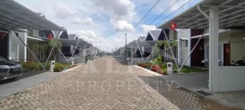 Dijual Rumah Baru The Green Orchard Timur Full Keramik Pontianak Kota