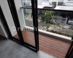 thumbnail-rumah-2-lantai-kencanaloka-bsd-serpong-tangerang-11