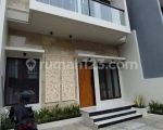 thumbnail-rumah-2-lantai-kencanaloka-bsd-serpong-tangerang-3