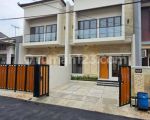 thumbnail-rumah-2-lantai-kencanaloka-bsd-serpong-tangerang-1