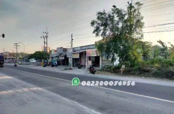 TANAH PROSPEK USAHA DEPAN RSUD DOLOPO MADIUN