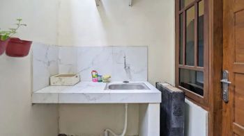 Kost Putri Tenang dan Nyaman D'Real House Exclusive Caturtunggl Jogja
