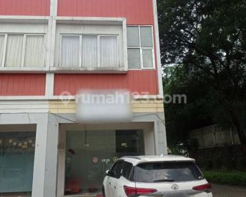 Ruko di Golden 8, Gading Serpong Posisi Hoek Mantap, Tangerang