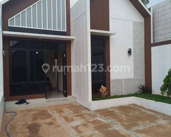Dijual Rumah Dengan Taman Hijau Dan Suasana Damai