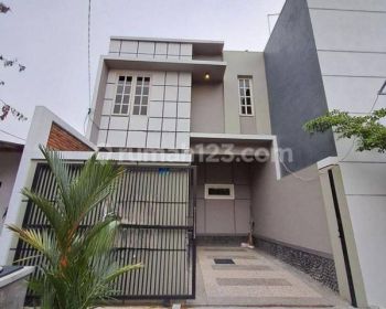 Dijual Rumah Baru Tenggilis Dekat Ubaya