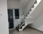 thumbnail-rumah-ready-2-lantai-shm-unfurnished-di-selatan-jakarta-1