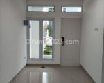 thumbnail-rumah-ready-2-lantai-shm-unfurnished-di-selatan-jakarta-0