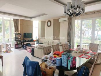 Town House Nyaman Di Springhill Golf Residence