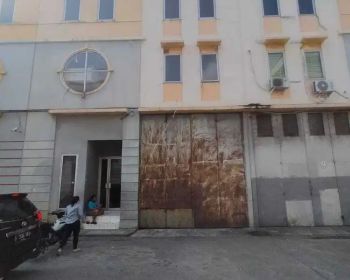 Gudang Elang Laut 9x18m2 Full Renov 3 Lantai Ada Lift Siap Pakai