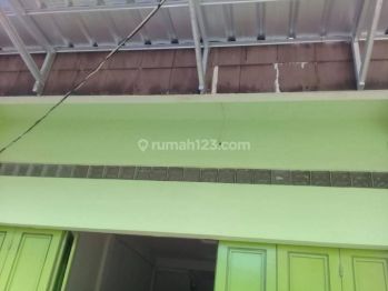 Ruko Disewa Lokasi Strategis di Jalan Garuda