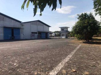 Gudang di Sukomanunggal dekat tol