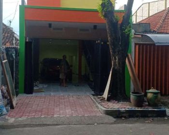 Disewakan Ruko Strategis Tengah Kota di Jalan Diponegoro Surabaya