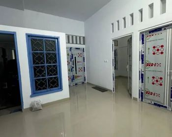 DISEWAKAN RUMAH TAHUNAN