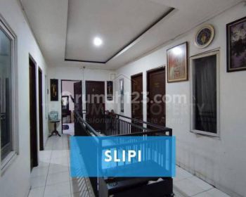 Dijual Hotel Masih Aktif di Slipi Kemanggisan Jakbar
