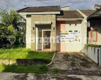 RUMAH DALAM KOMPLEKS NYAMAN, LOKASI RAMAI