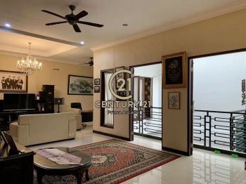 Rumah Siap Huni 3 Lantai Lokasi Strategis Di Area Tebet Jaksel